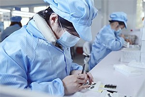 Produttori di ciglia abitudini in Cina