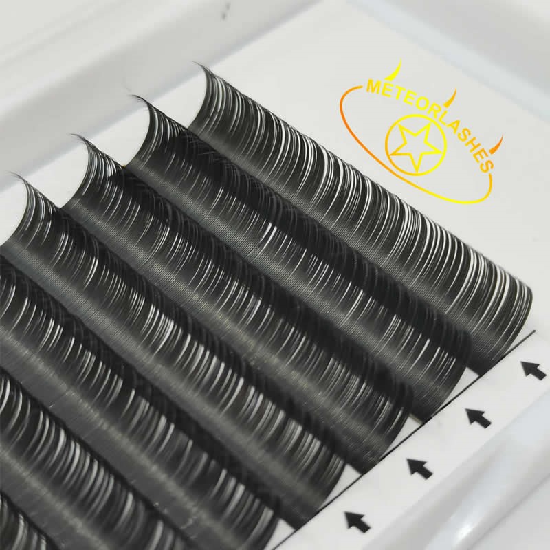 What are the hazards of grafting eyelashes