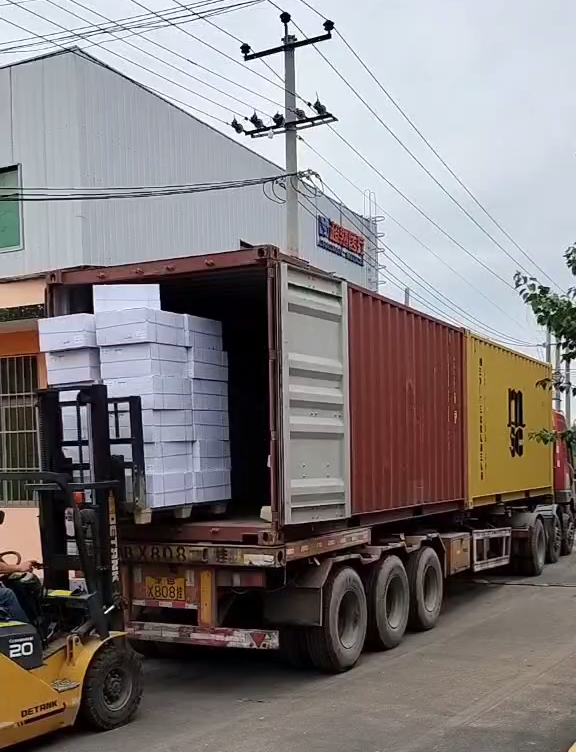 One 40'hq Container Of Disposable Blood Collection Tubes Loading