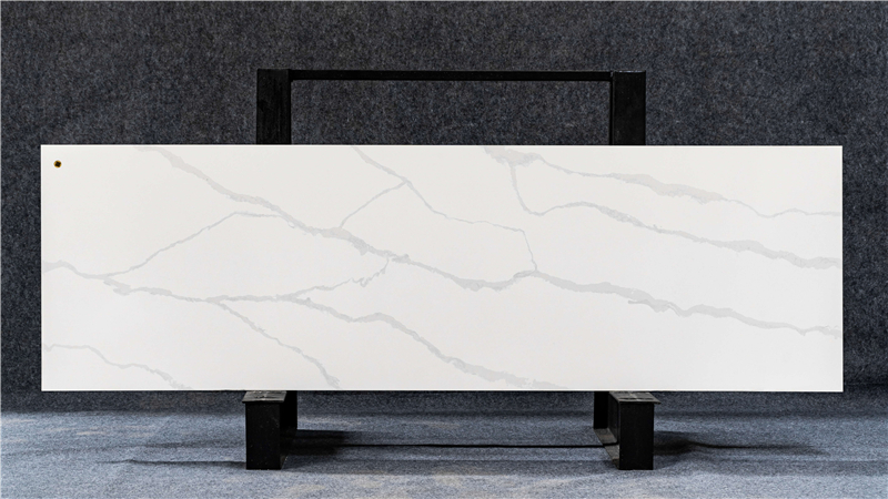 Small size white calacatta quartz cabinet countertops